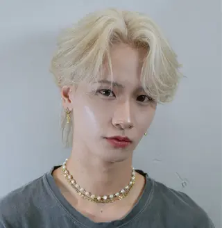 ショート カラー メンズ Pia Yakuin所属・岩佐 柚太のヘアスタイル