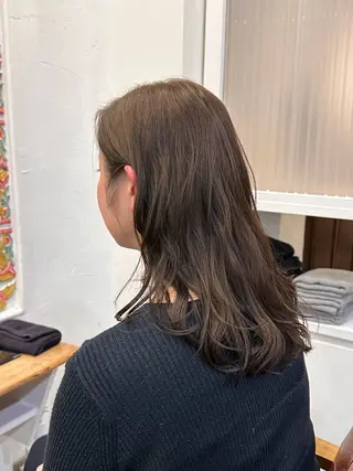 セミロング カラー 村上 滉弥のヘアスタイル