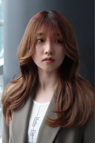 セミロング 銀座/オリーブ/ 透明感カラー✨りくのヘアスタイル