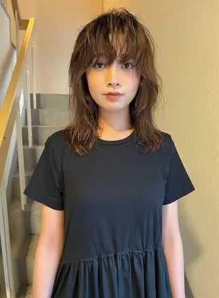 ミディアム タナカ レイのヘアスタイル