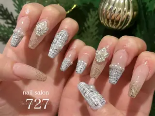 ネイル 727 nailのネイルデザイン