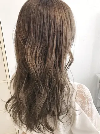 ロング カラー 渋谷ブリーチカラー 韓国ヘアyuikoのヘアスタイル