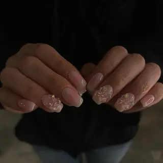 ネイル sayaka 🩰のネイルデザイン