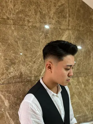 メンズ ヘアモードキクチ銀座店所属・💈藤崎 虎之介💈のヘアスタイル