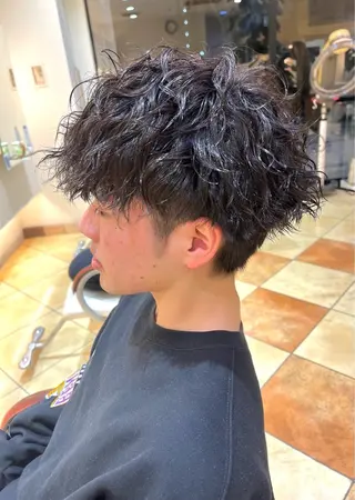 ショート パーマ メンズ メンズパーマ特化 外山 健太のヘアスタイル