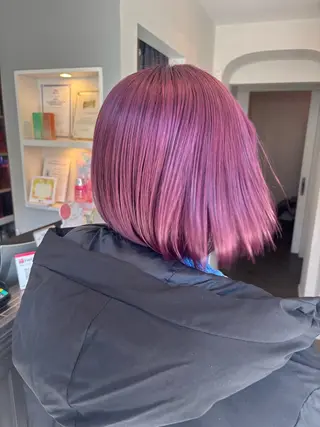 ミディアム カラー 栗林 茉那のヘアスタイル