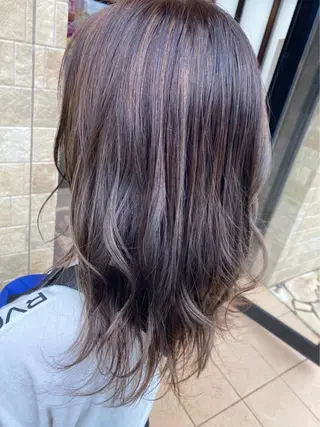 セミロング 中谷 明日香のヘアスタイル