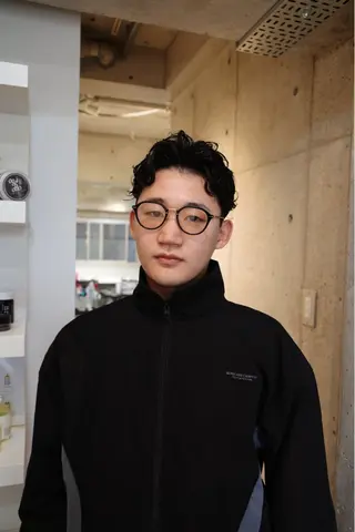 ショート パーマ メンズ 宮崎 恵多のヘアスタイル