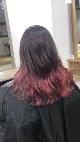 セミロング カラー タカハシ ユウキのヘアスタイル