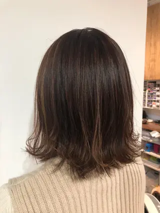 カラー 伊藤 かなのヘアスタイル