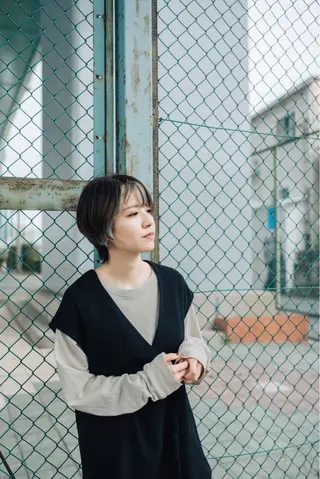 ミディアム カラー 高浜 夕海のヘアスタイル