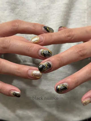 ネイル kiii.__ ✴︎*のネイルデザイン