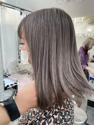 ミディアム カラー ayano/天神 ハイトーン/デザインのヘアスタイル