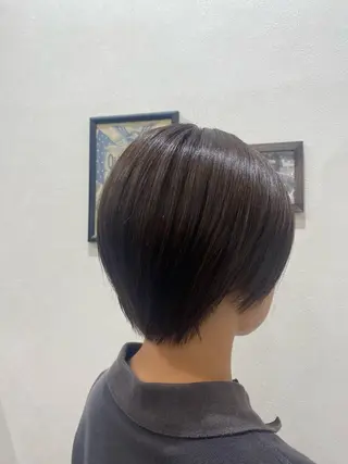 カラー 萩原 彩音のヘアスタイル