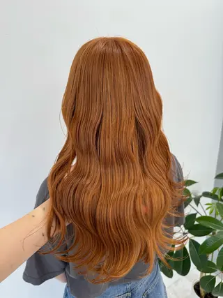 カラー ブリーチ・縮毛矯正 三島佳音のヘアスタイル