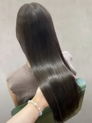 セミロング アースセンター南所属・大引 優のヘアスタイル