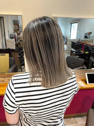 ミディアム カラー STAR RIVER所属・YUI/ ブリーチカラー🌷のヘアスタイル