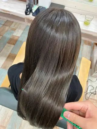 ロング door white hideのヘアスタイル