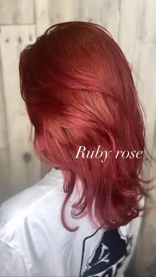 ミディアム カラー LOHAS宮田 香奈のヘアスタイル