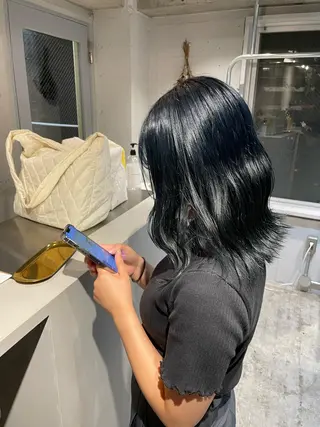 カラー ミルクティーベージュ ブリーチ🖤サヤカのヘアスタイル