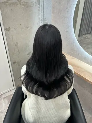 ロング カラー ヘアアレンジ 苗代萌/ぷるツヤ髪 🫧／レイヤーカットのヘアスタイル