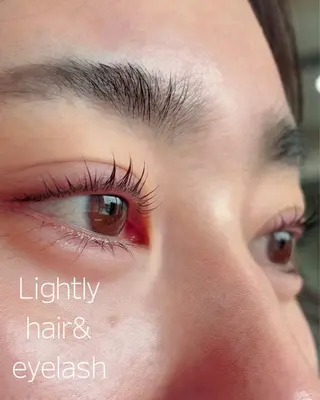 マツエク・マツパ Lightlyhair&eyelash所属・Lightly‥鈴木 彩乃のマツエク・マツパデザイン