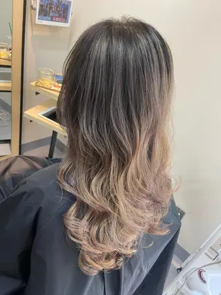 ロング カラー emanon横浜所属・褒められヘアー ERI✨のヘアスタイル