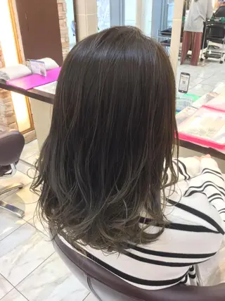 セミロング カラー 野々山 直貴のヘアスタイル