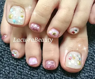 ネイル 小顔と腸の専門店 ラクーラビューティのエステ・リラクイメージ