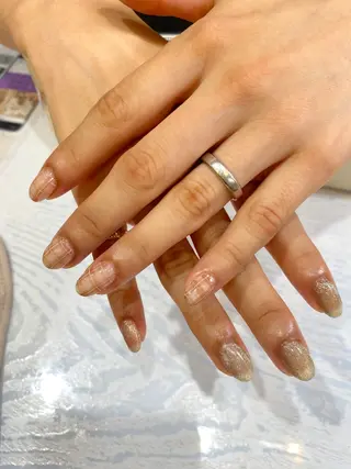 ネイル Nest 岩崎のネイルデザイン