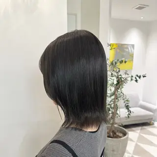 ロング カラー 安丸 結夏のヘアスタイル