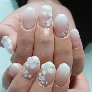 ネイル QULEONAIL所属・大城 裕麻のネイルデザイン