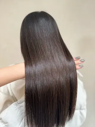 ロング 前田 美桜のヘアスタイル