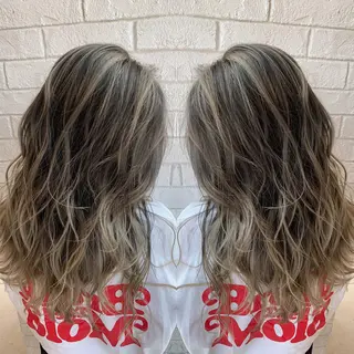 ロング カラー t.a.g所属・韓国レイヤー×艶髪 ハイトーンRyukiのヘアスタイル