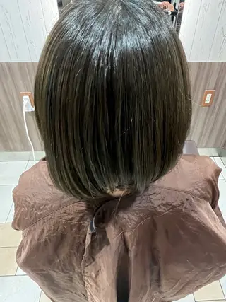 ミディアム シェアハピ 雪本☃️のヘアスタイル