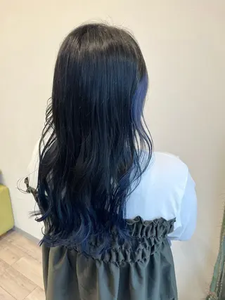 ロング カラー Skovla Spangle (シュカブラ スパングル)所属・しのざき はなのヘアスタイル