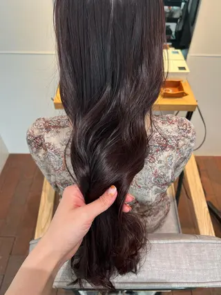 ロング カラー Sill所属・片岡 由依のヘアスタイル