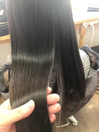 セミロング 髪質改善 suzukiのヘアスタイル