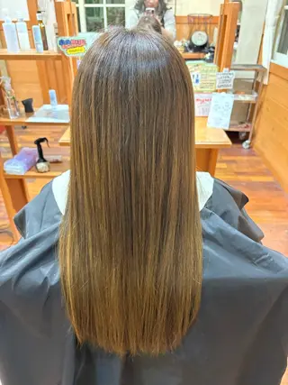 ロング カラー 國友 美空のヘアスタイル