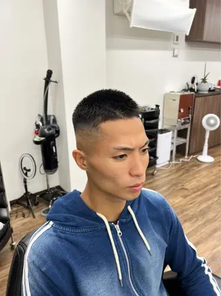 ショート メンズ DAN BRISE BARBER所属・馬上 拓海のヘアスタイル