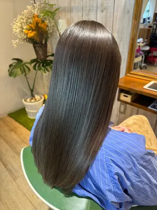 ロング ICON所属・艶美髪マスター 店長✂︎YUKKEのヘアスタイル