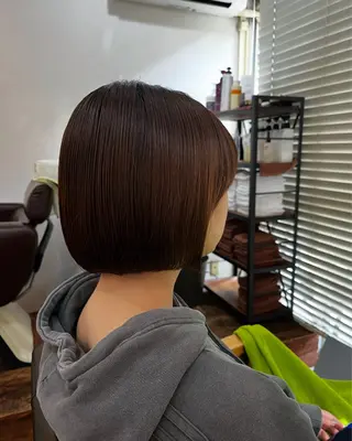 ショート カラー 丸みショート🌙 タッセルボブ/井上翔のヘアスタイル