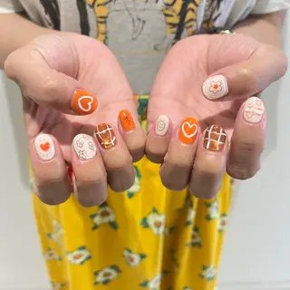 ネイル mano+所属・砂田 はるかのネイルデザイン