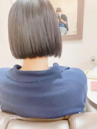 ショート JIU所属・池岡 洋子のヘアスタイル