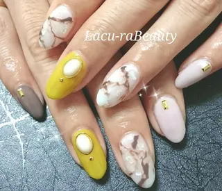 ネイル 小顔と腸の専門店 ラクーラビューティのエステ・リラクイメージ