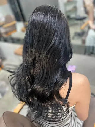 セミロング maya レイヤーカットのヘアスタイル