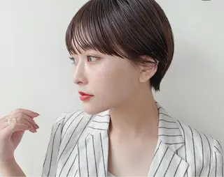 ショート 岡部 ひな/銀座のヘアスタイル