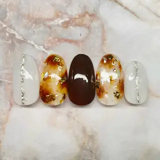 ミディアム Lety total beautyのネイルデザイン