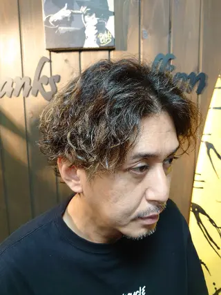 メンズ サンフラット所属・岡林 選のヘアスタイル