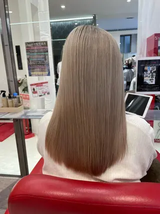 ロング カラー Merlyosaka所属・Merlyosaka 早川未来のヘアスタイル